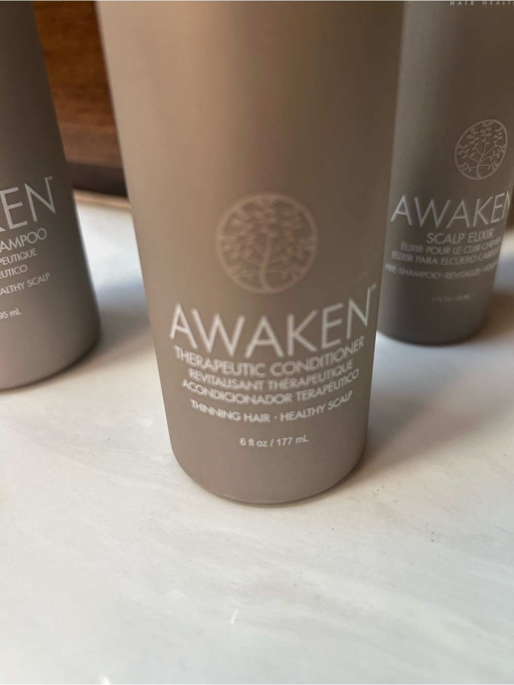 Surface Awaken Therapeutic Shampoo, Conditioner, Scalp Elixir for Thinning Hair - Picture 3 of 4